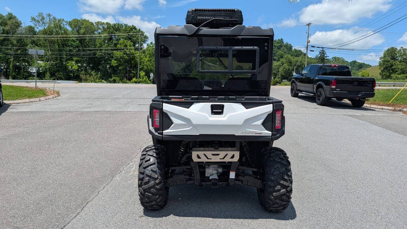 2026 Massimo Sentinel 570