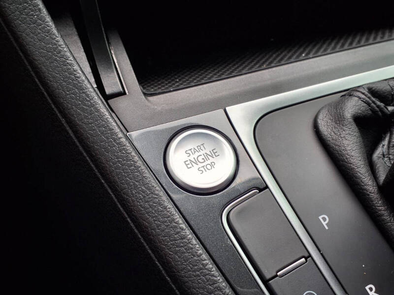 2021 Volkswagen Golf TSI