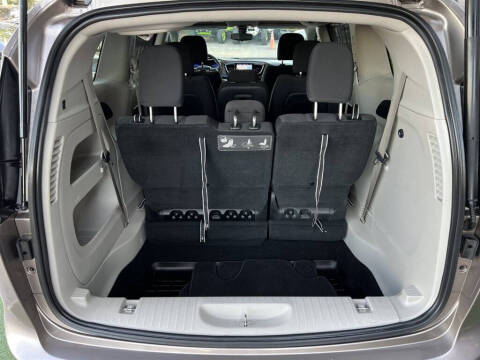 2018 Chrysler Pacifica Touring Plus