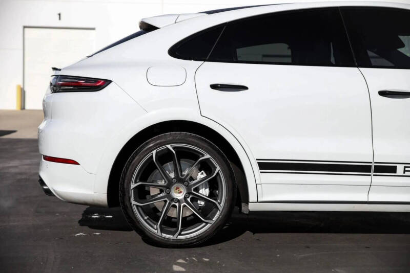2020 Porsche Cayenne Turbo Coupe