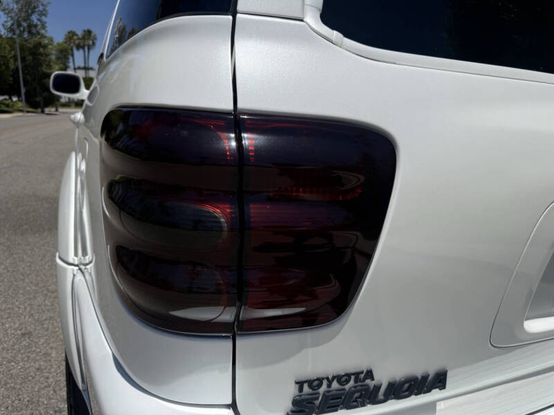 2004 Toyota Sequoia Limited