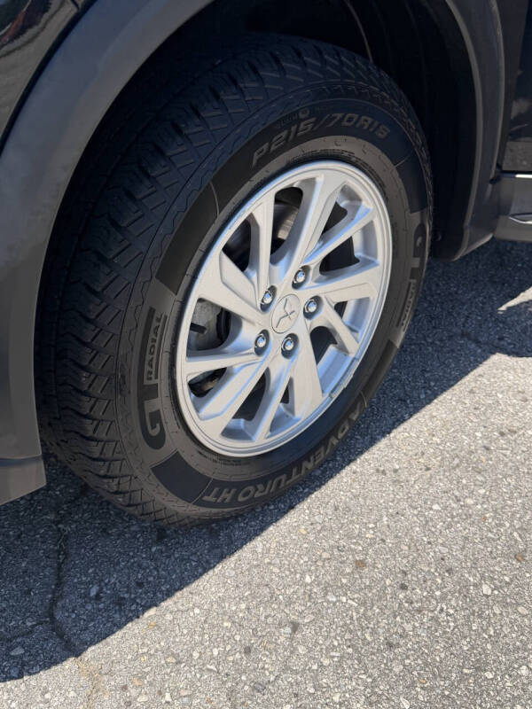 2019 Mitsubishi Eclipse Cross ES