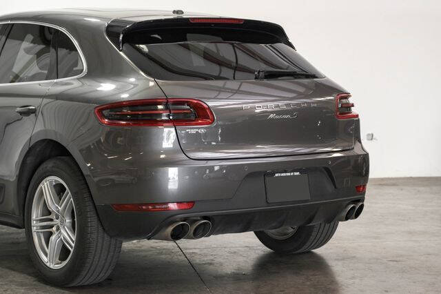 2016 Porsche Macan S