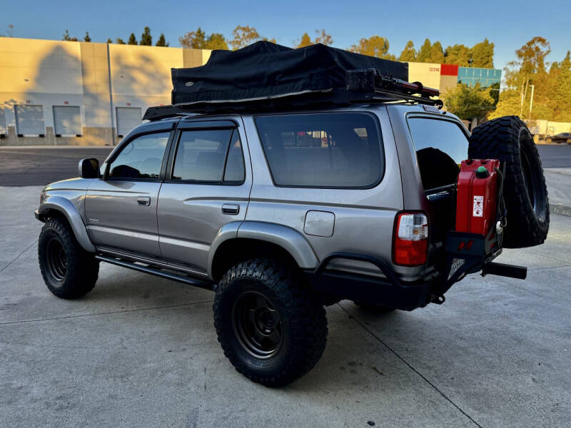 2002 Toyota 4Runner SR5