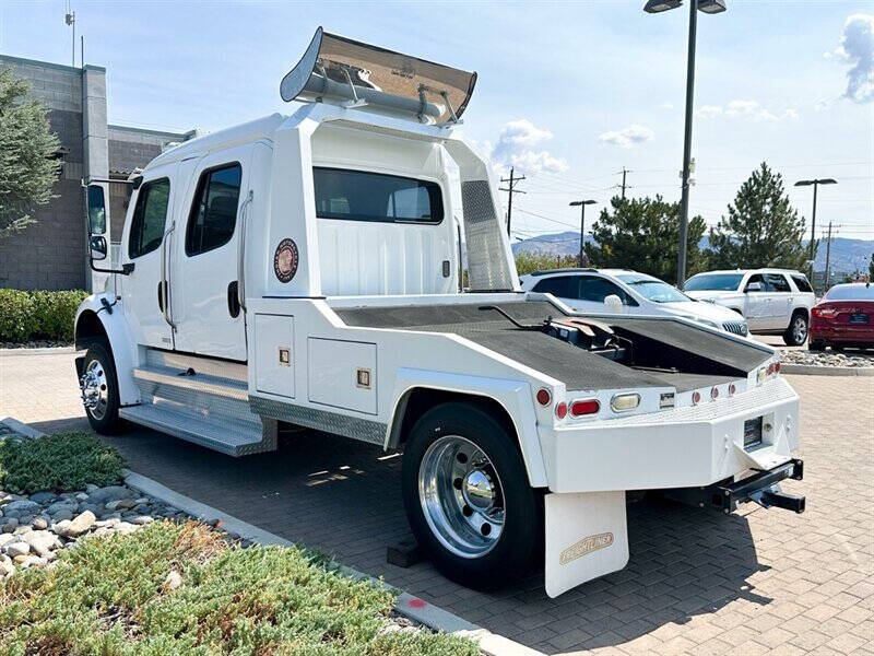 2006 Freightliner M2 106