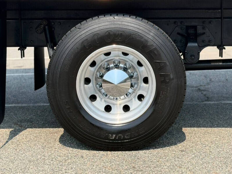 2020 Hino 268A