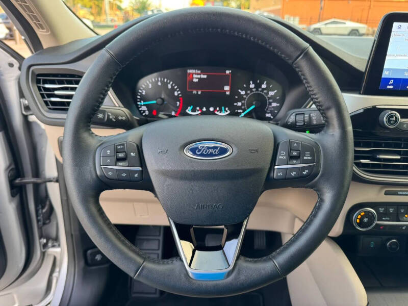 2020 Ford Escape SEL