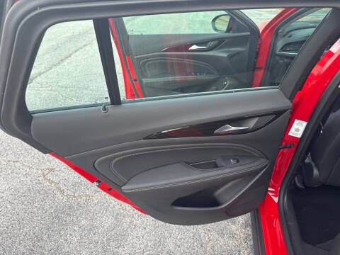 2018 Buick Regal TourX Essence