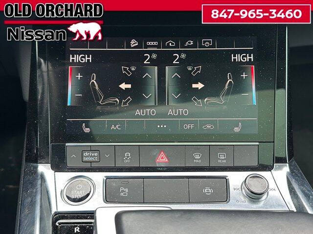 2022 Audi e-tron quattro Premium