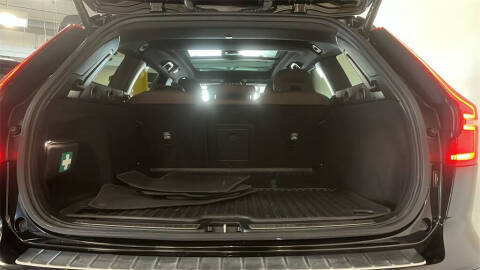 2024 Volvo V60 Cross Country B5 Plus