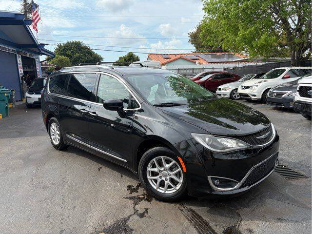 2020 Chrysler Pacifica Touring L