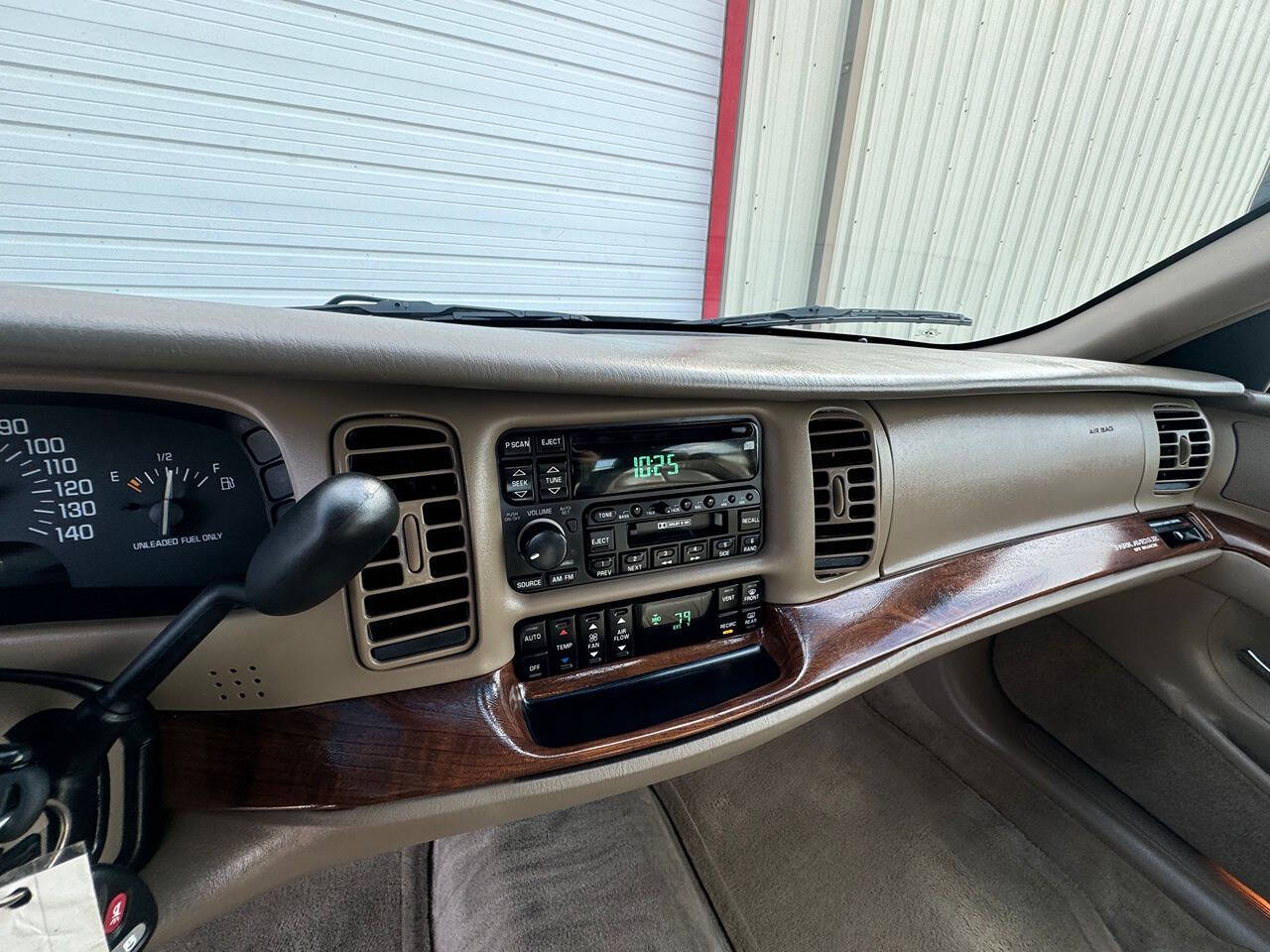 2000 Buick Park Avenue for sale at Carnival Car Company in Victoria, TX