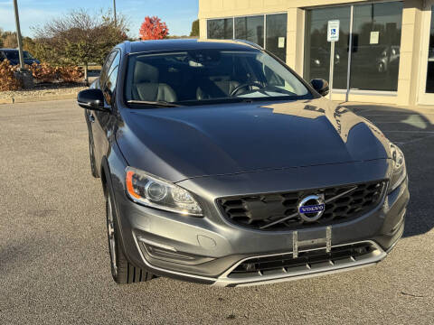 2018 Volvo V60 Cross Country T5 Platinum