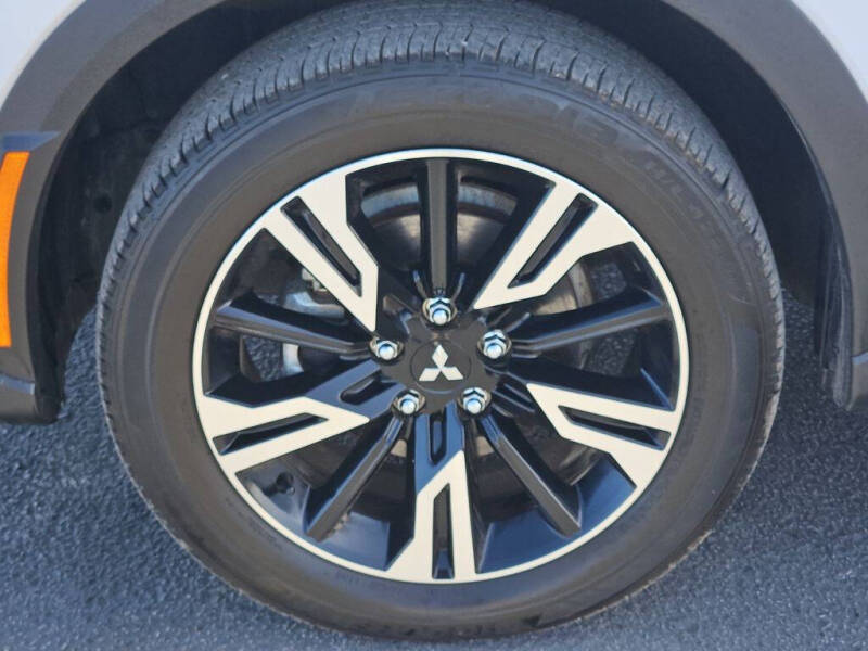 2025 Mitsubishi Eclipse Cross SE