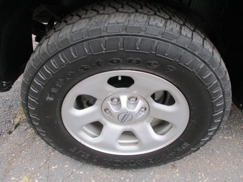 2023 Nissan Titan SV