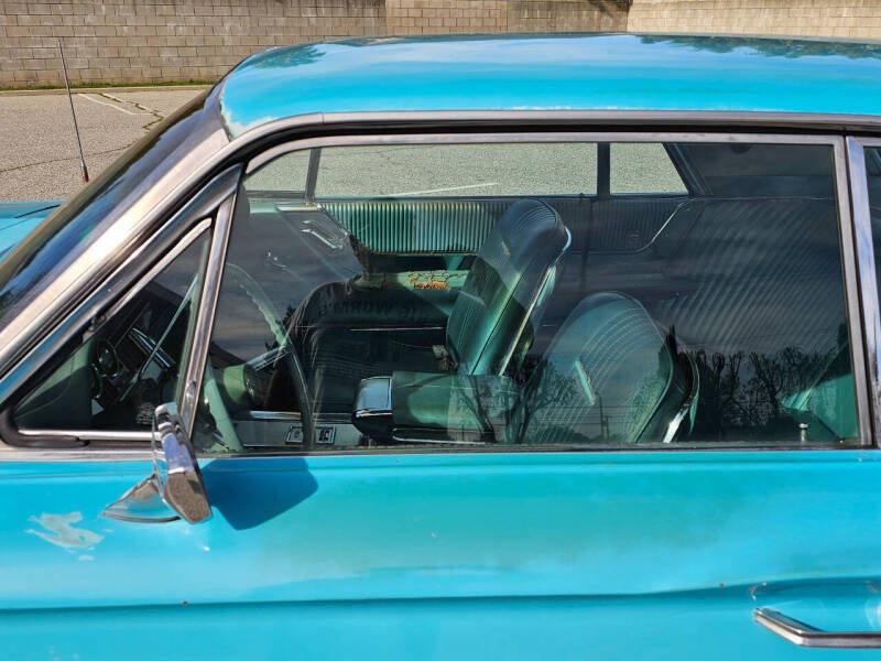 1964 Ford Thunderbird