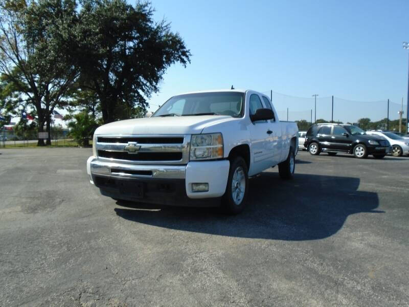 2011 Chevrolet Silverado 1500 for sale at American Auto Exchange in Houston TX