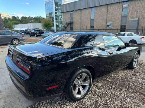 2019 Dodge Challenger SXT