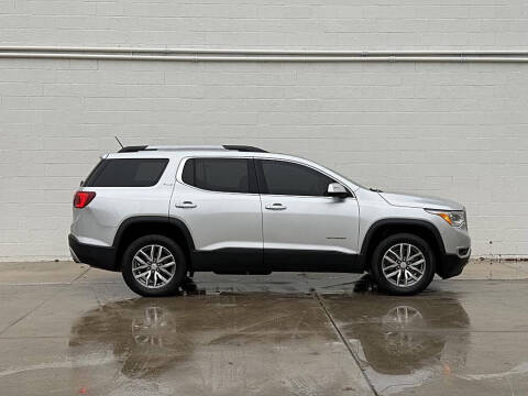 2017 GMC Acadia SLE-2