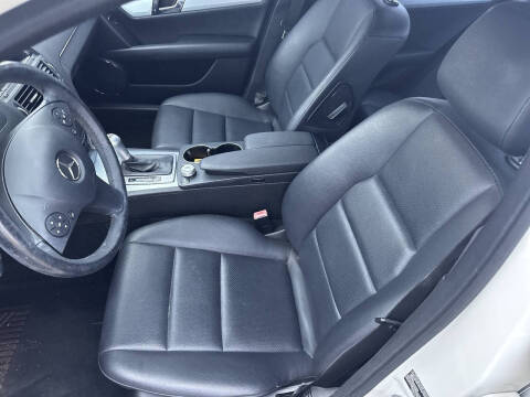 2010 Mercedes-Benz C-Class C 300 Luxury