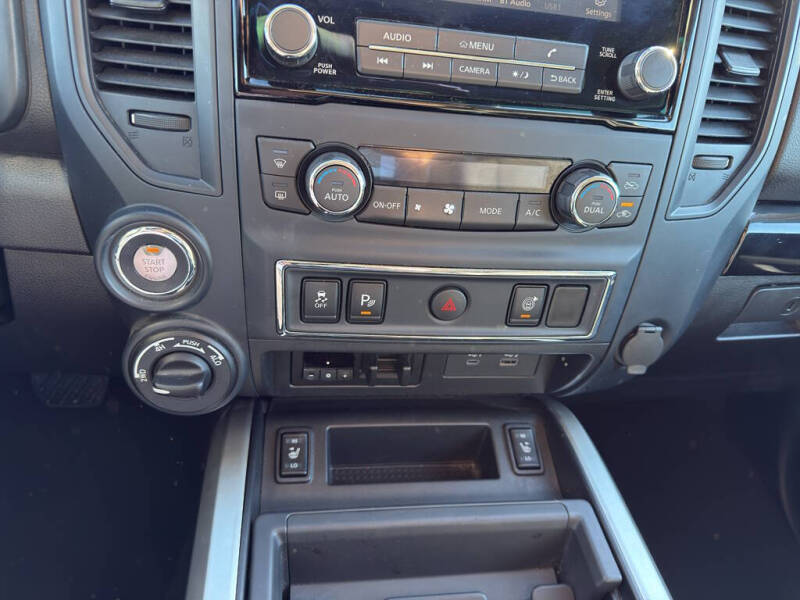 2024 Nissan Titan XD SV