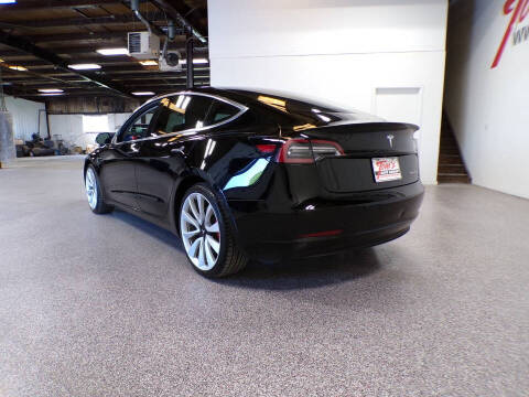 2018 Tesla Model 3 Performance