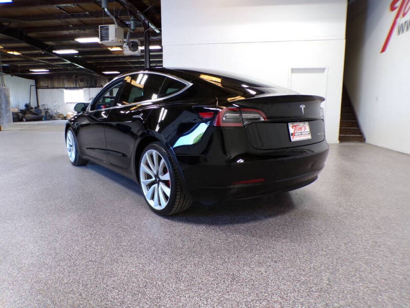 2018 Tesla Model 3 Performance