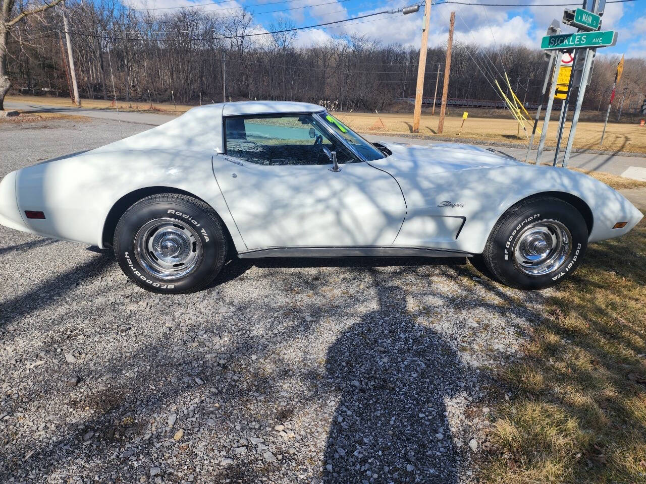 White 1975 Chevrolet Corvette Convertible 2