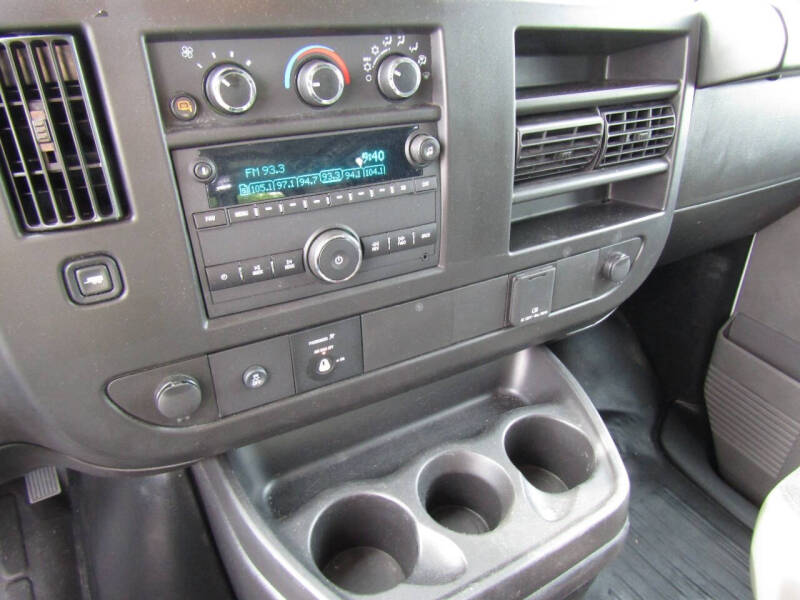 2023 GMC Savana 2500