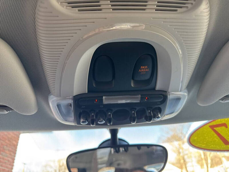 2017 MINI Hardtop 4 Door Cooper