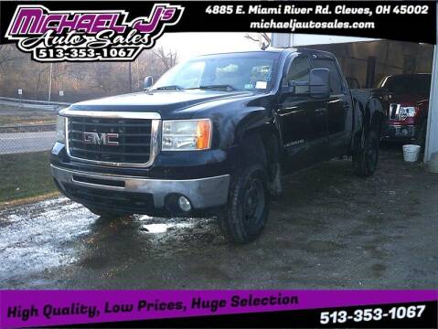 2007 GMC Sierra 2500HD for sale at MICHAEL J'S AUTO SALES in Cleves OH