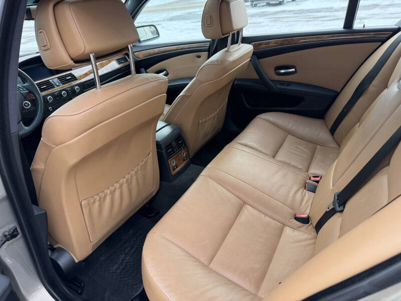 2009 BMW 5 Series 528i xDrive