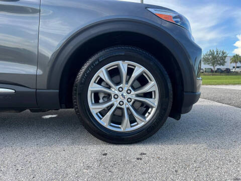 2020 Ford Explorer XLT