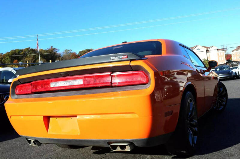 2014 Dodge Challenger SRT8 Core