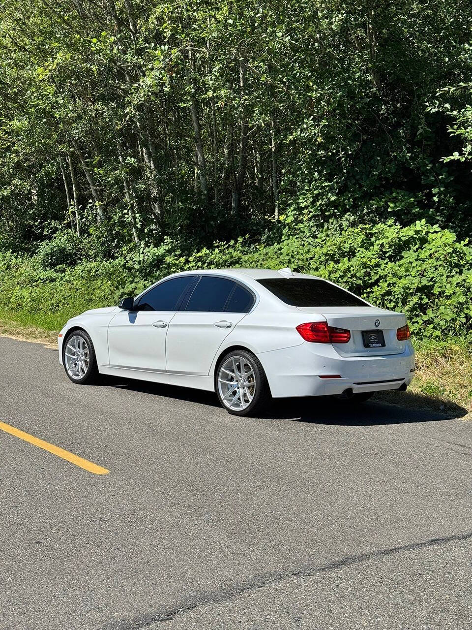 2013 BMW 3 Series for sale at LV MOTORS in everett, WA