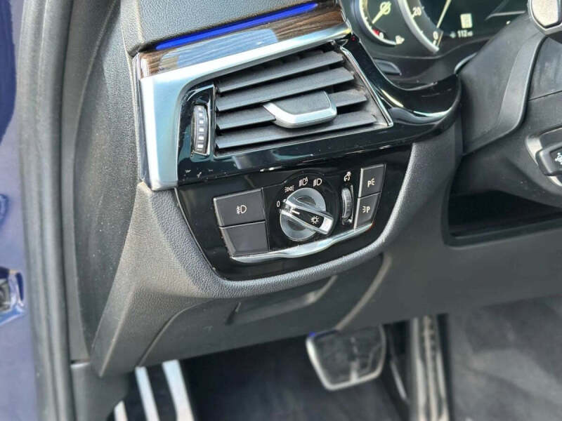 2019 BMW 5 Series 540i