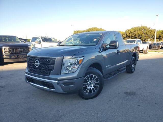 2024 Nissan Titan SV