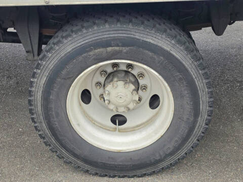 2009 Freightliner M2 106