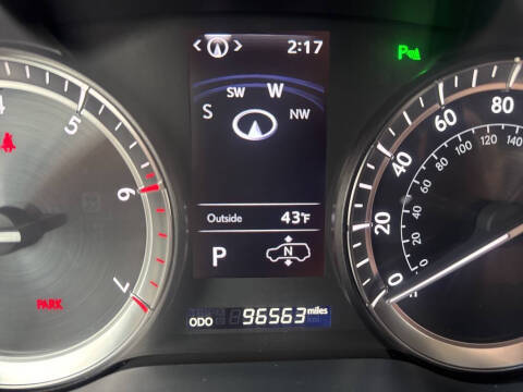 2021 Lexus LX 570 Three-Row