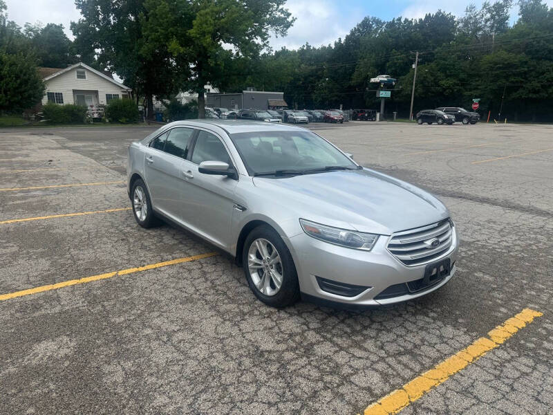2013 Ford Taurus SEL