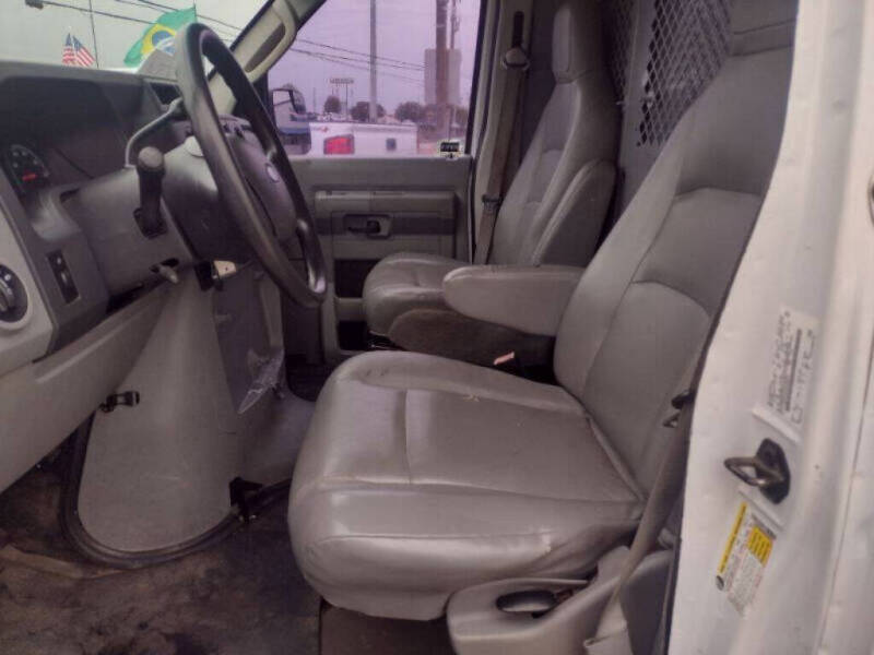 2013 Ford E-Series E-250