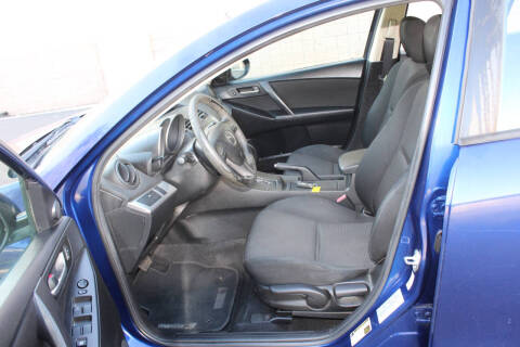 2013 Mazda MAZDA3 i Touring