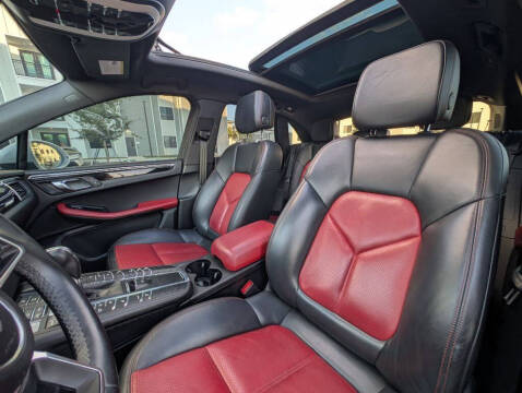 2018 Porsche Macan S