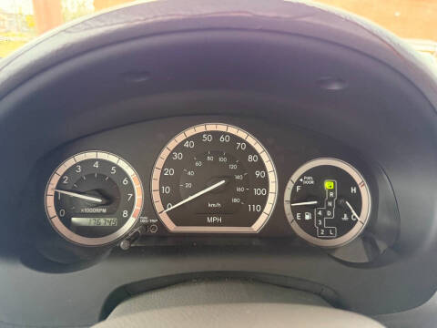 2005 Toyota Sienna LE 8 Passenger