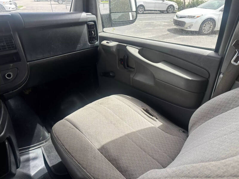 2013 Chevrolet Express LS 3500