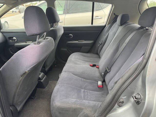 2009 Nissan Versa 1.8 S