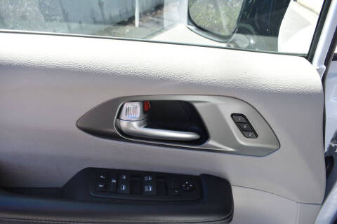 2024 Chrysler Pacifica Plug-In Hybrid Select