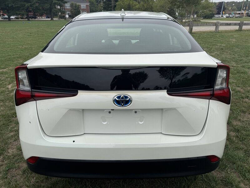 2019 Toyota Prius L Eco