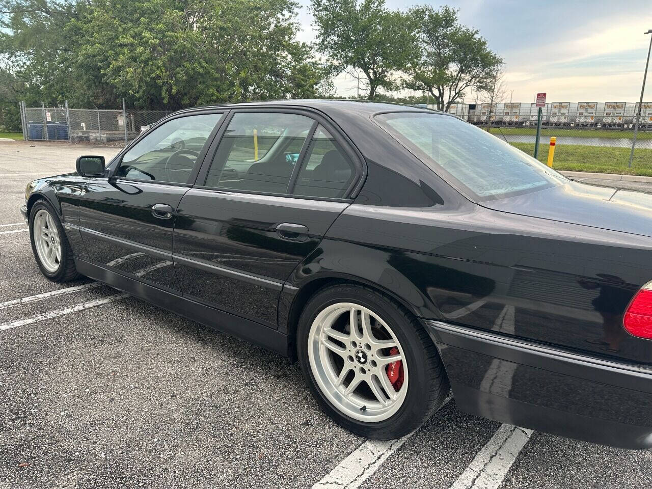 2000 BMW 7 Series  - $12,900