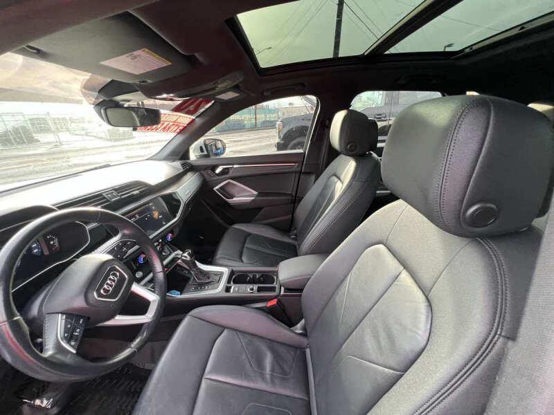 2020 Audi Q3 quattro S line Premium 45 TFSI